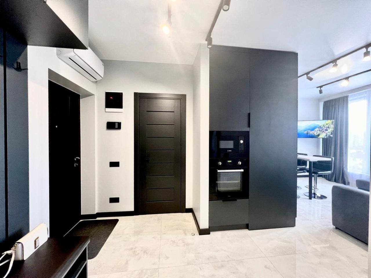 Apartments Vip Avalon Lviv Eksteriør bilde