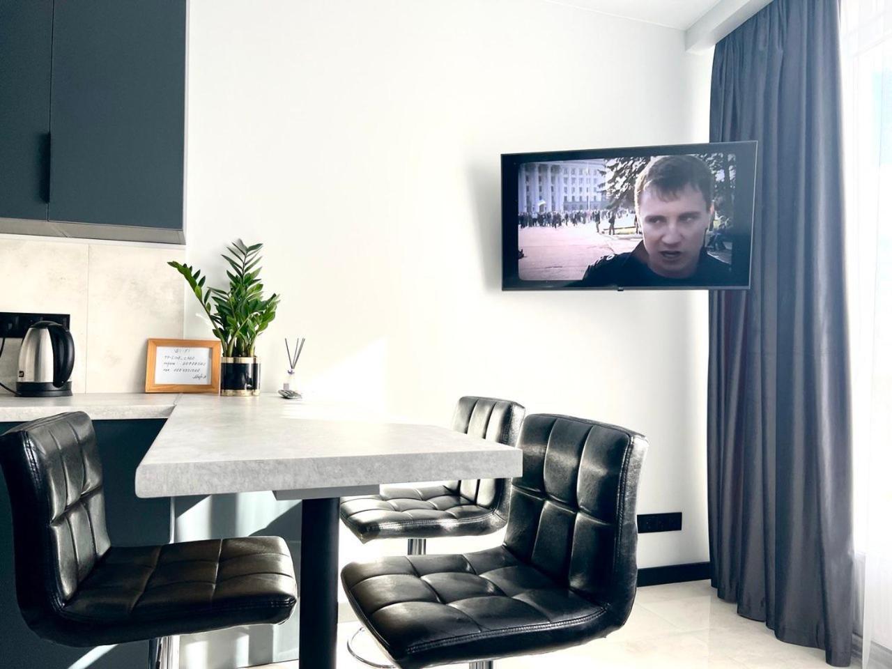 Apartments Vip Avalon Lviv Eksteriør bilde
