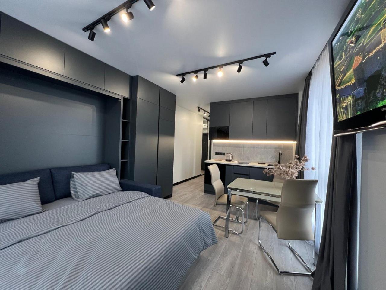 Apartments Vip Avalon Lviv Eksteriør bilde